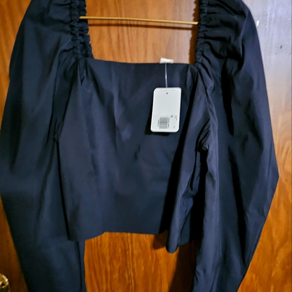 NEW with tags!! Victorian style top, off shoulder. Super cute & sexy.